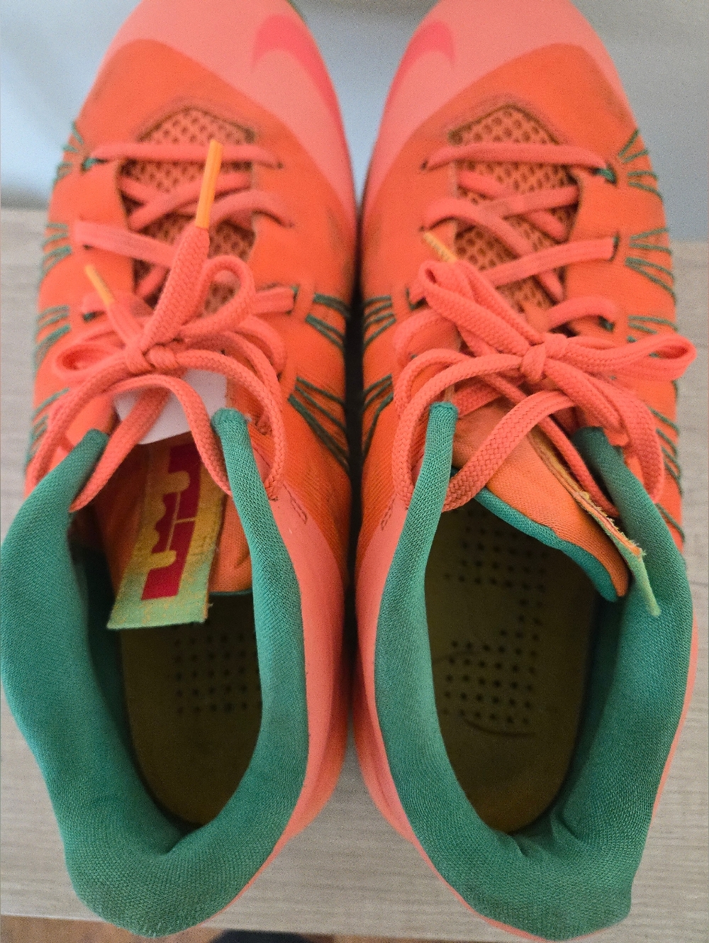 Nike Air Max LeBron 10 Low Watermelon 2013  579765-801 Mens 13 - Picture 4 of 8